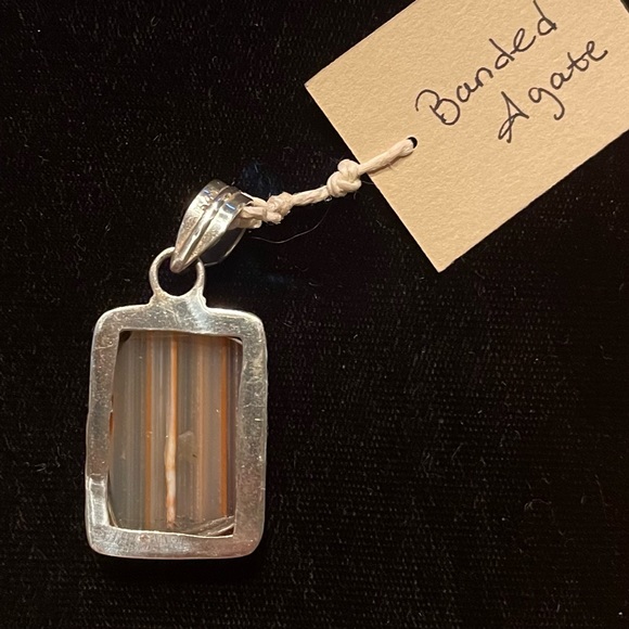 Banded Agate - Silver Pendant - Picture 3 of 4